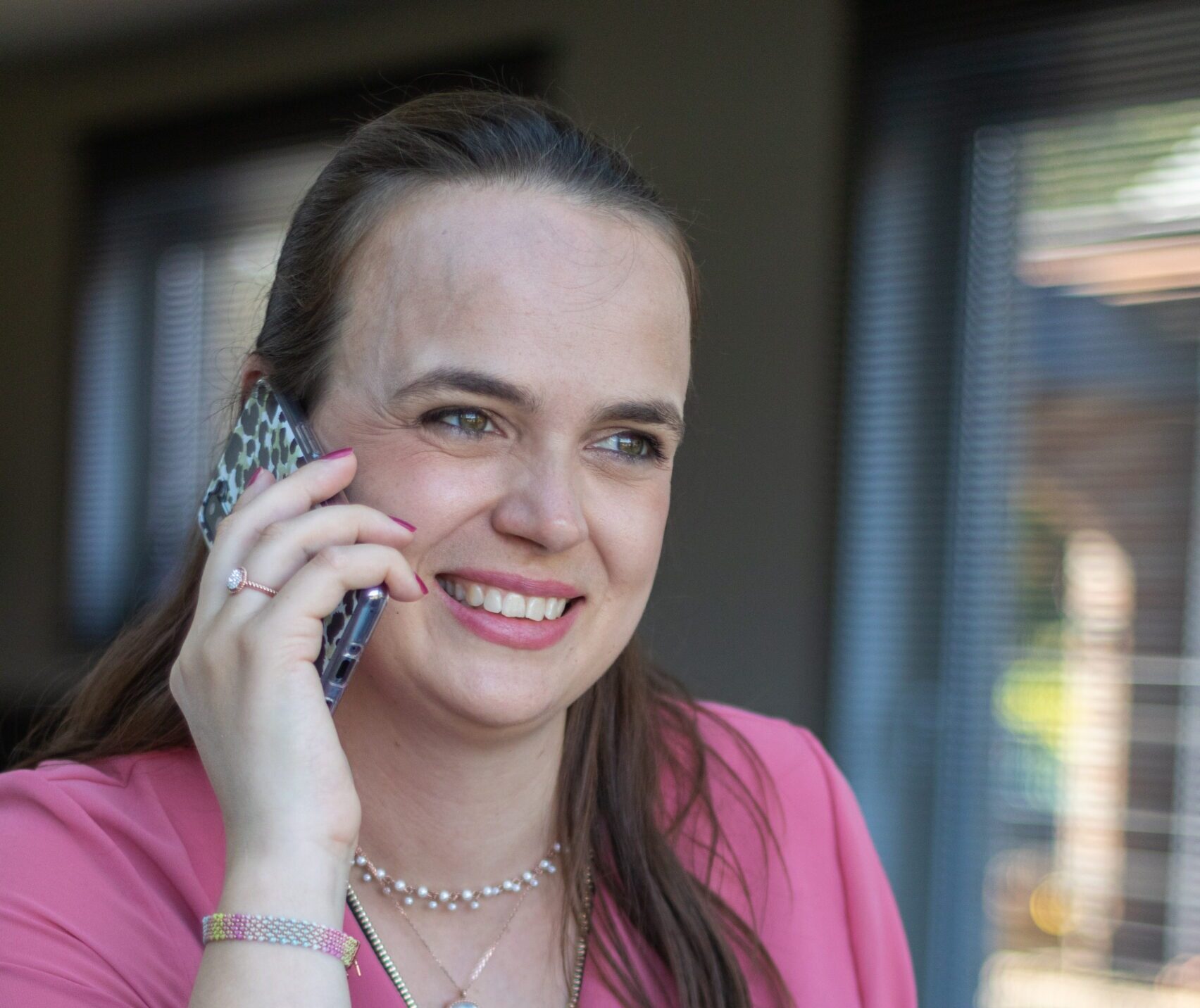 Meer klanten als online ondernemer Boek hier jouw gratis "Great, Help Me" sessie